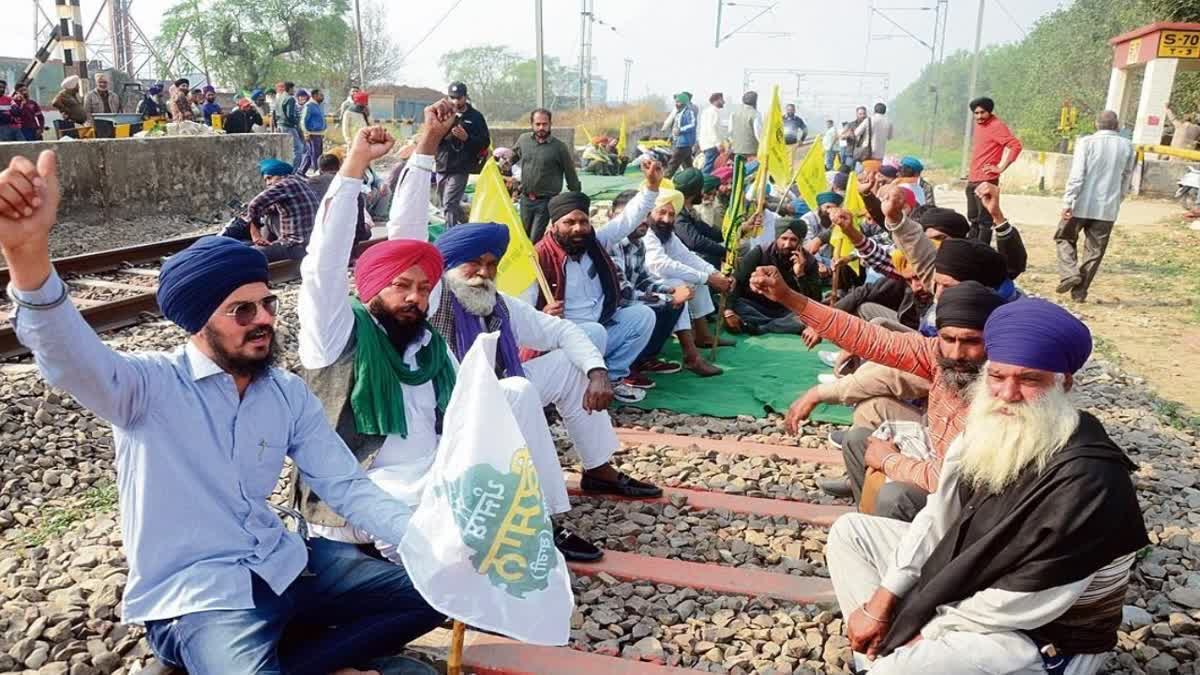 protesting farmers