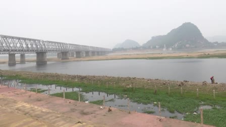 _atrocities_at_vijayawada_pushkara_ghat