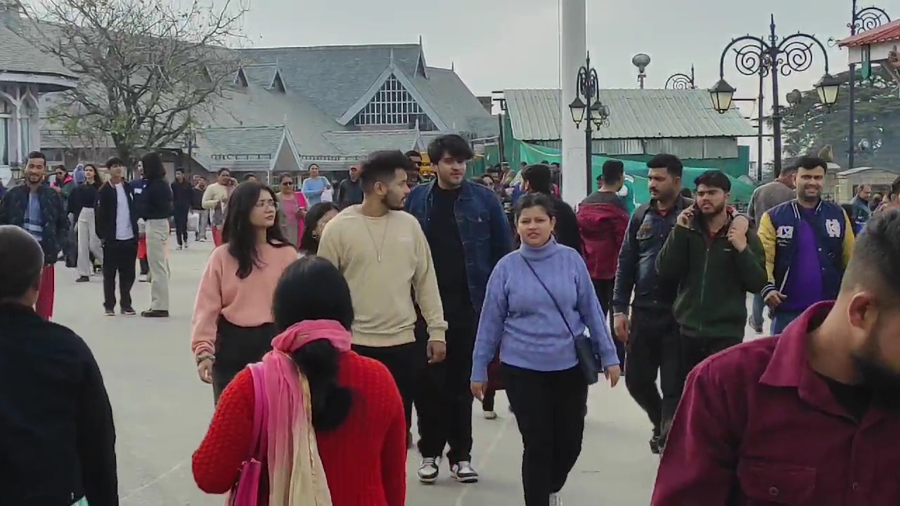 Shimla Buzzed With Tourists