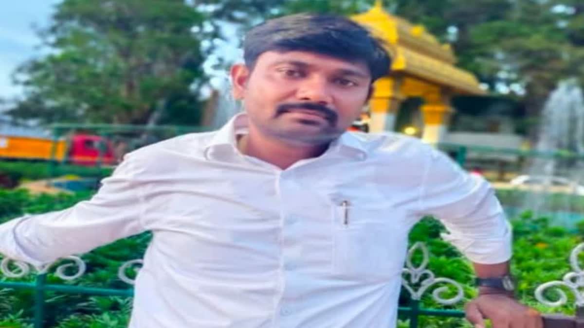 Police Investigation Speed In Varra Ravindra Reddy Case