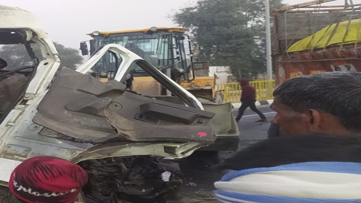 driver-died-after-trailer-collides-with-truck-in-palamu