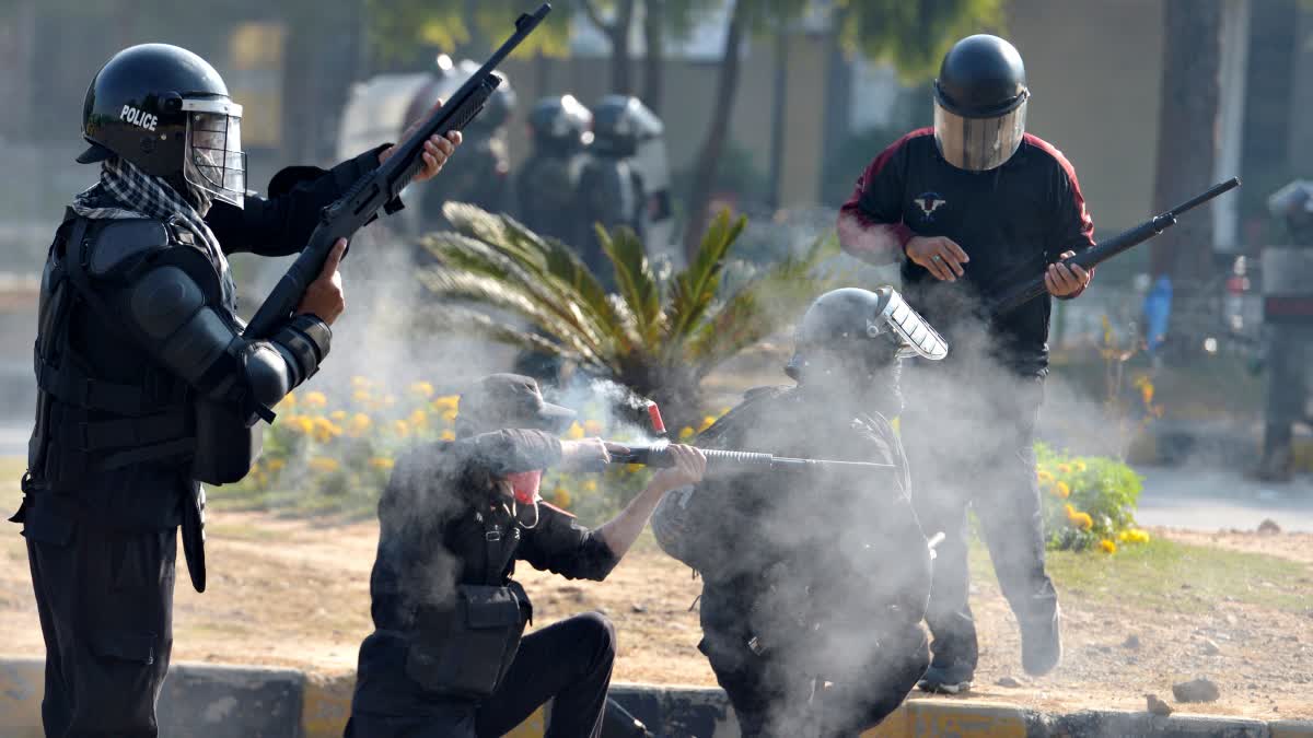 Violence in Pakistan as protesters demand release of Former PM Imran Khan