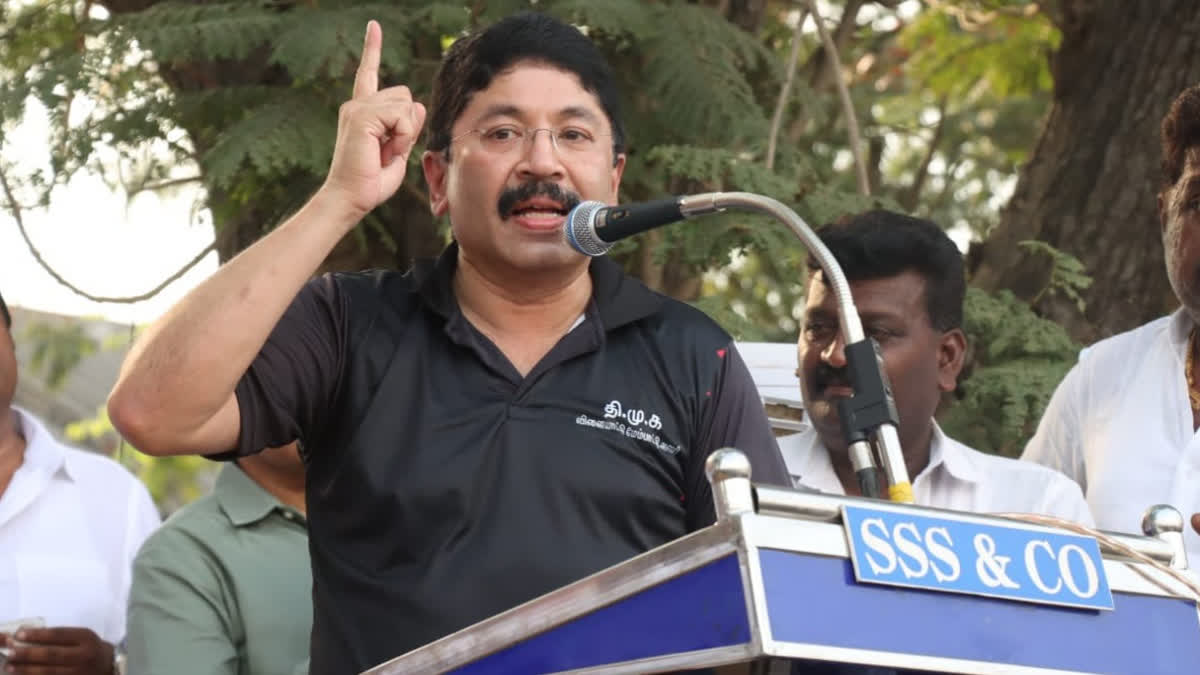 Chandrika Yadav Sent Notice To DMK MP Dayanidhi Maran on hindi speakers up bihar toilet statement