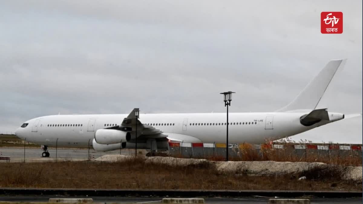 Plane lands in Mumbai