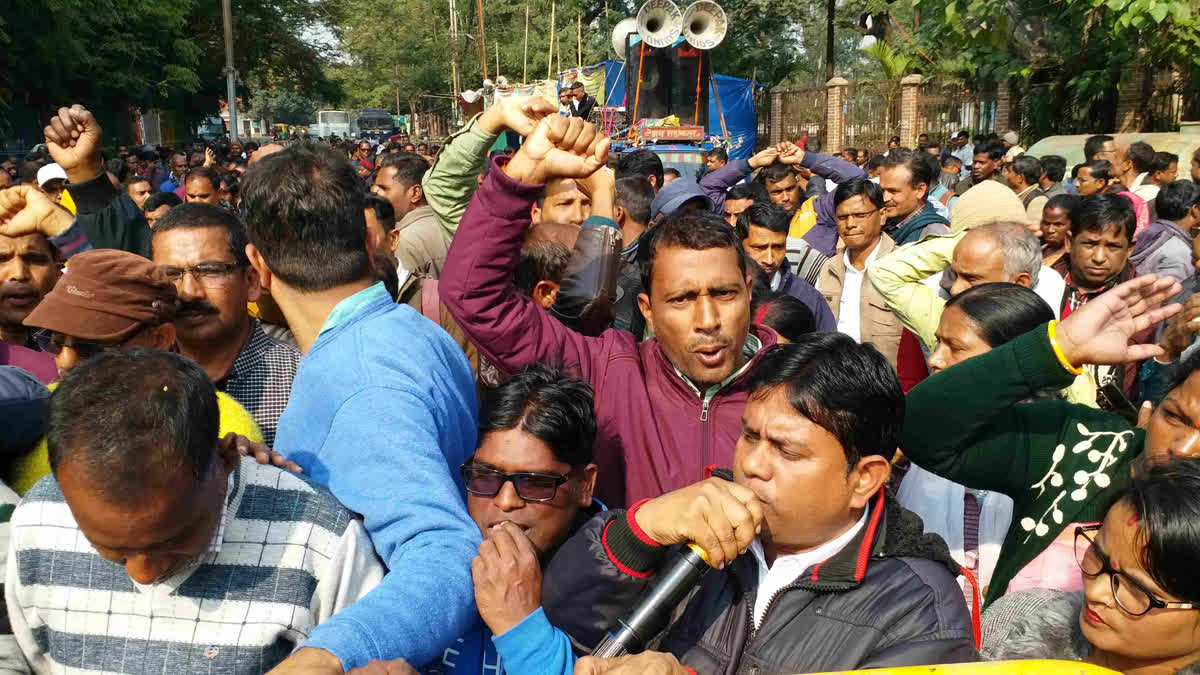 Young man murdered with sharp weapon in Sahibganj