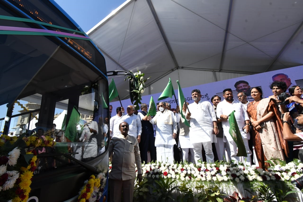 CM Siddaramaiah inaugurated EV Busses