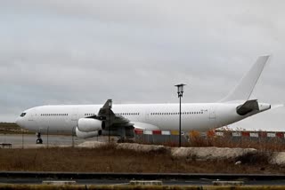 Indian mission in france plane grounded in france  grounded plane in france with Indians  യാത്രക്കാരുമായി ഫ്രഞ്ച് വിമാനം ഇന്ത്യയിൽ  ഇന്ത്യക്കാർ ഫ്രാൻസിൽ കുടുങ്ങി  മനുഷ്യകടത്ത് കെസ് ഇന്ത്യക്കാർ ഫ്രാൻസിൽ  Indians in france air port  Indians landed in Mumbai  ഇന്ത്യക്കാരുമായി വിമാനം ഫ്രാൻസിൽ നിലത്തിറക്കി  ഫ്രാൻസിൽ വിമാനം തടങ്കലിൽ  flight with indian peoples landed mumbai today