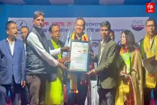 mp gaurav gogoi visits first teok book fair