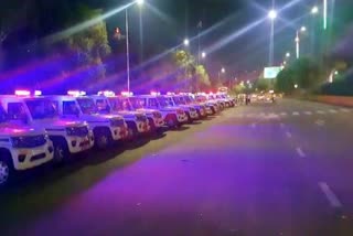 नोएडा में नए साल के जश्न पर 300 पुलिसकर्मियों की नजर