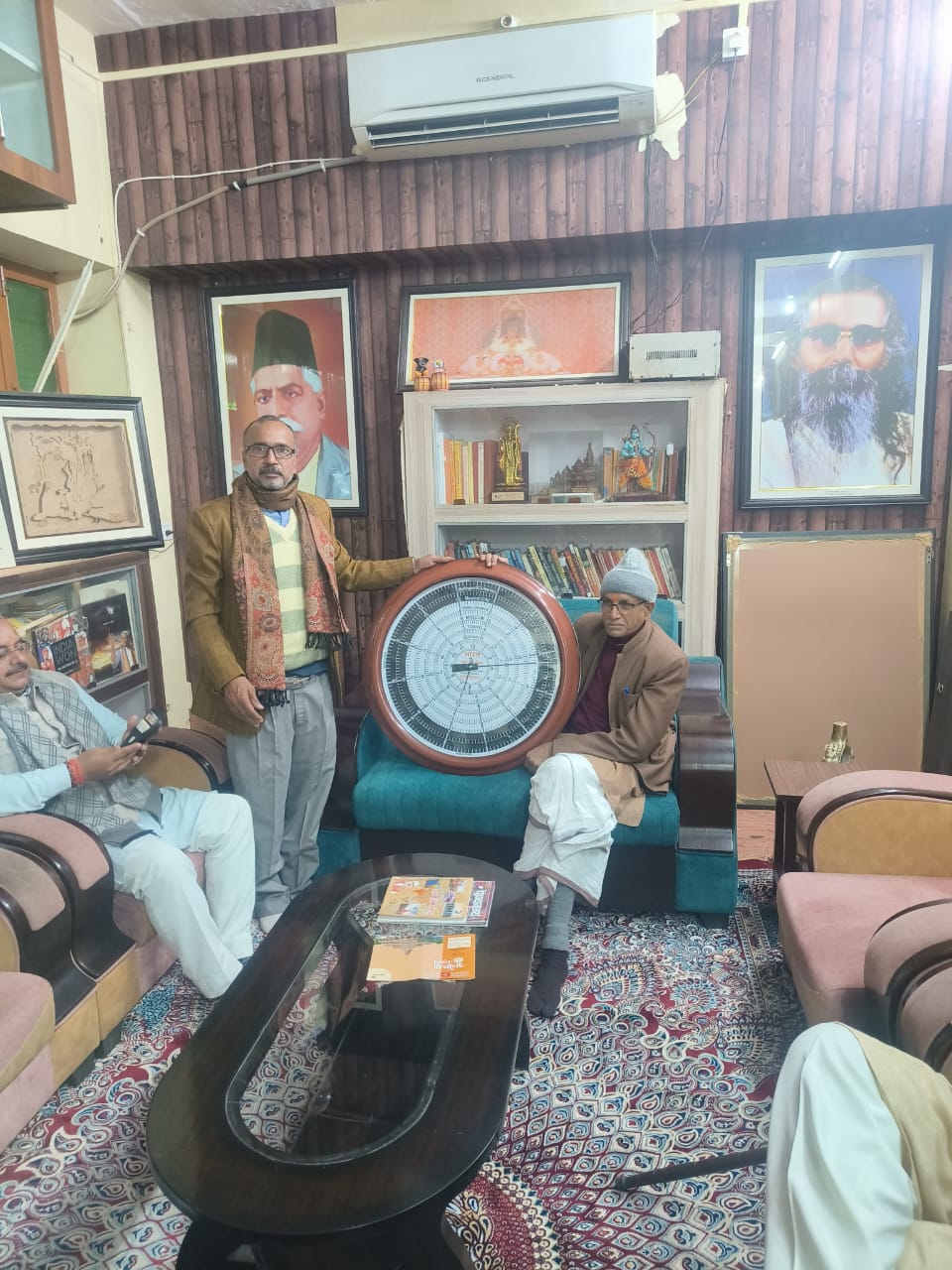 World Clock offered to Ramlala in Ayodhya