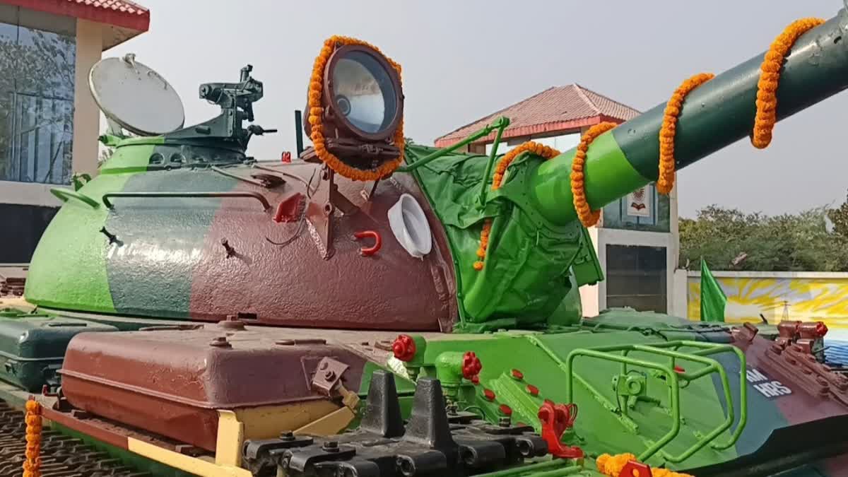 pride-of-india-t-55-tank-installed-in-ambikapur-sainik-school