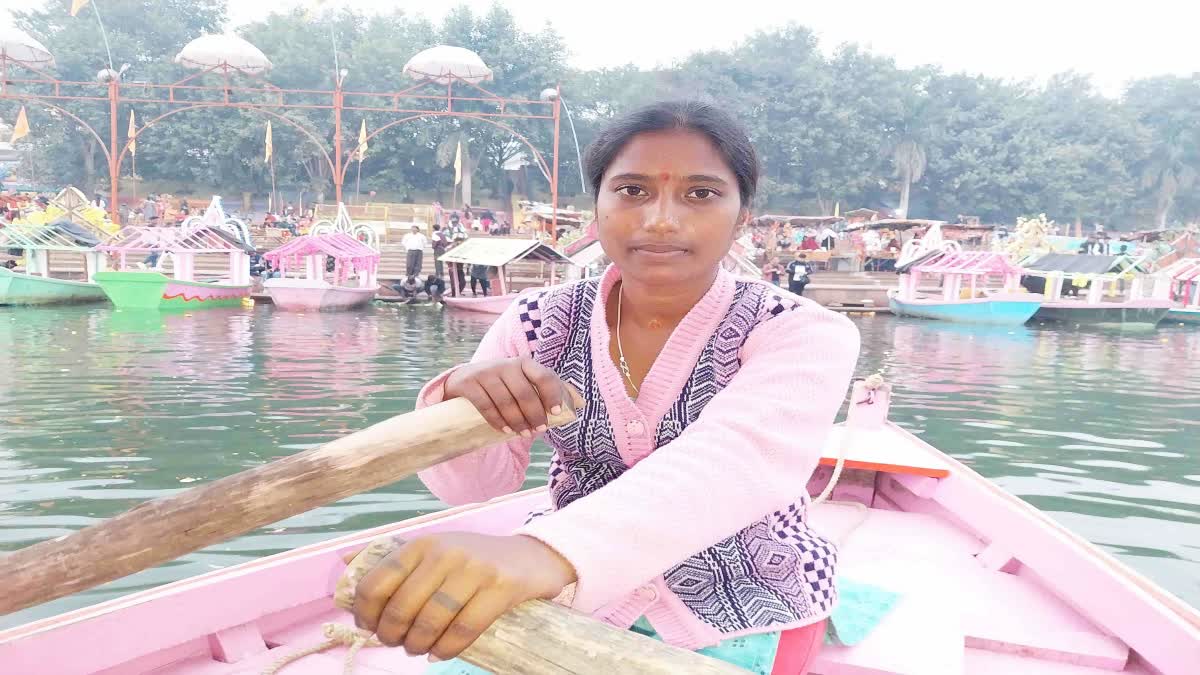 Jabalpur first female boat sailor