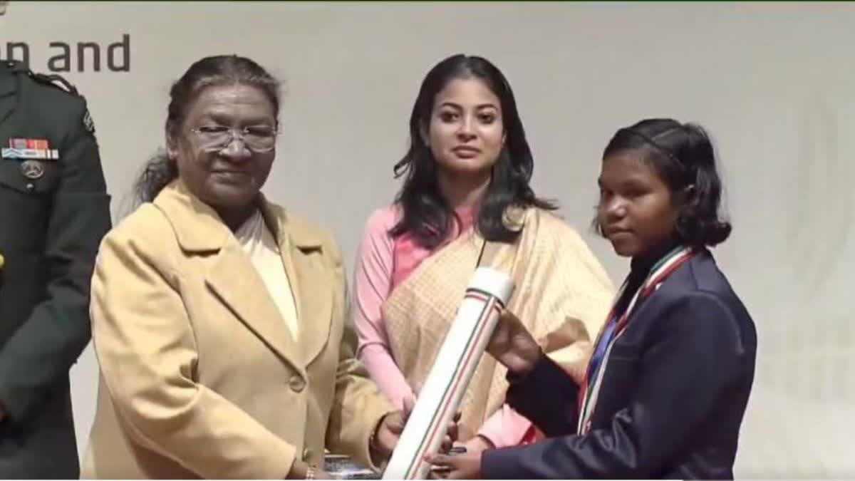 National Child Award to Hembati Nag