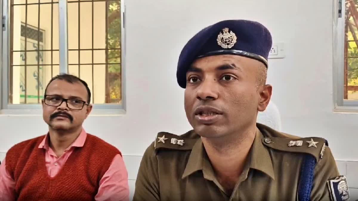 रोहतास में लूट का एसपी ने किया खुलासा