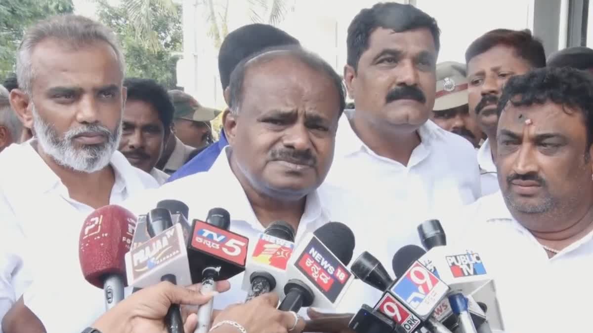 HD KUMARASWAMY SLAMS STATE GOVT