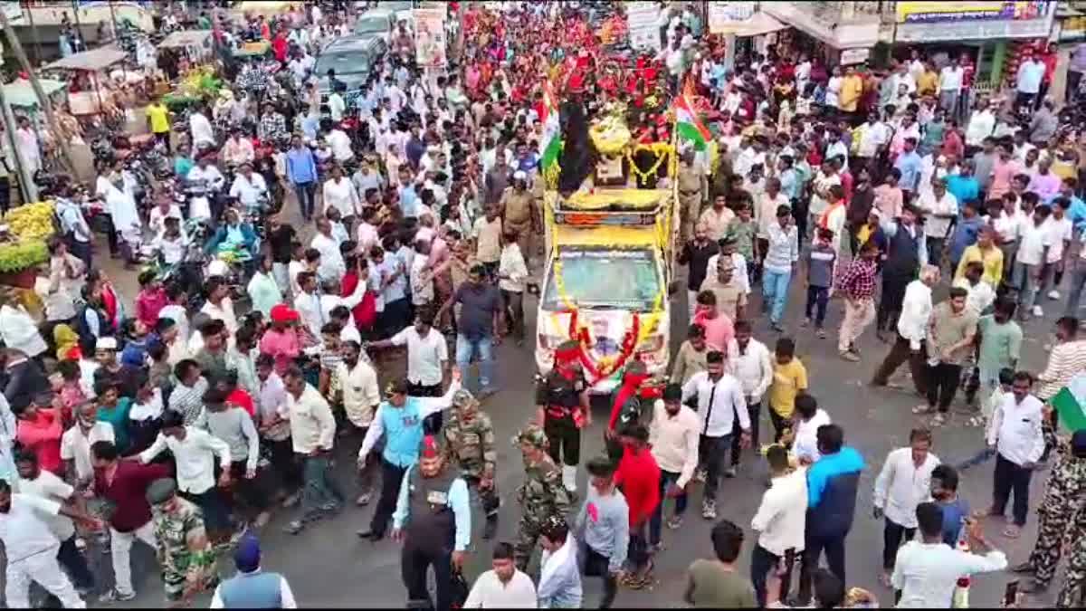 martyr-soldier-mahesh-funeral-in-bagalkote