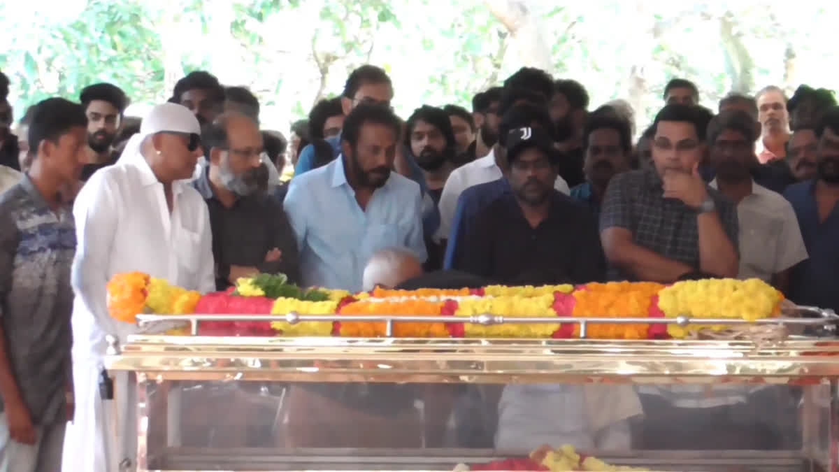singer-bhavatharini-body-was-buried-in-theni