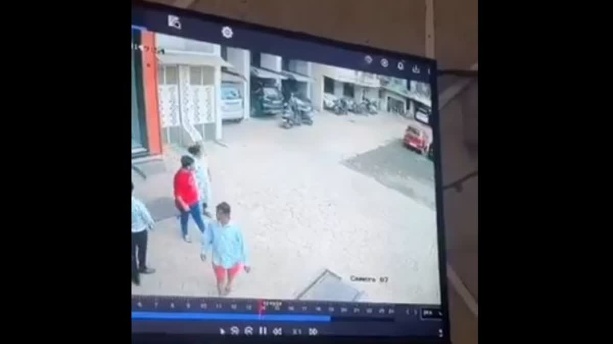 TODDLER FALL FROM 13TH FLOOR