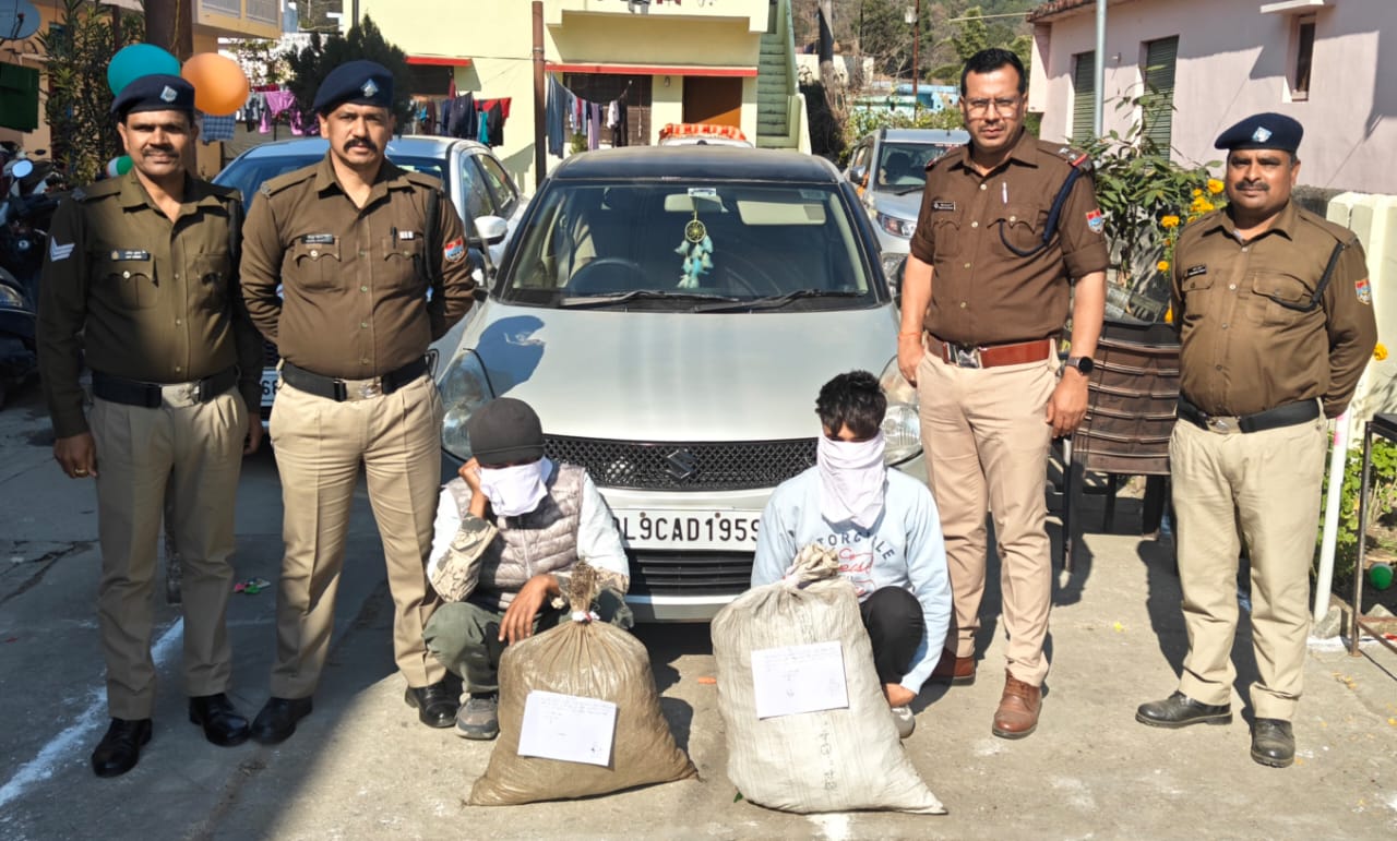 Two ganja smugglers arrested in Deghat