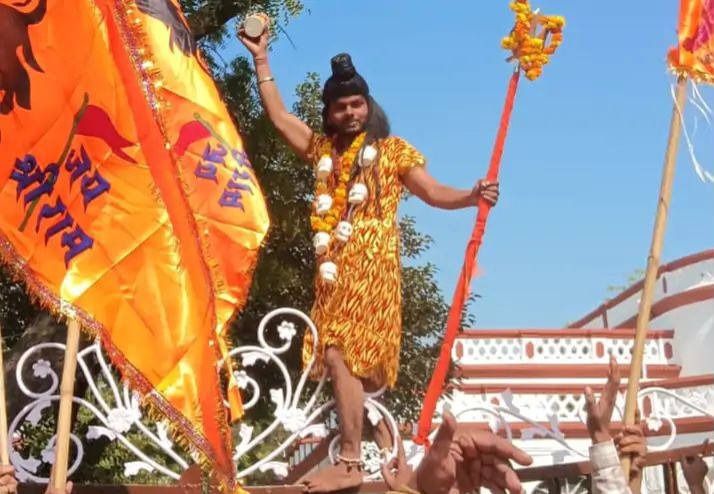 शाहजहां के उर्स के विरोध में शिव तांडव.