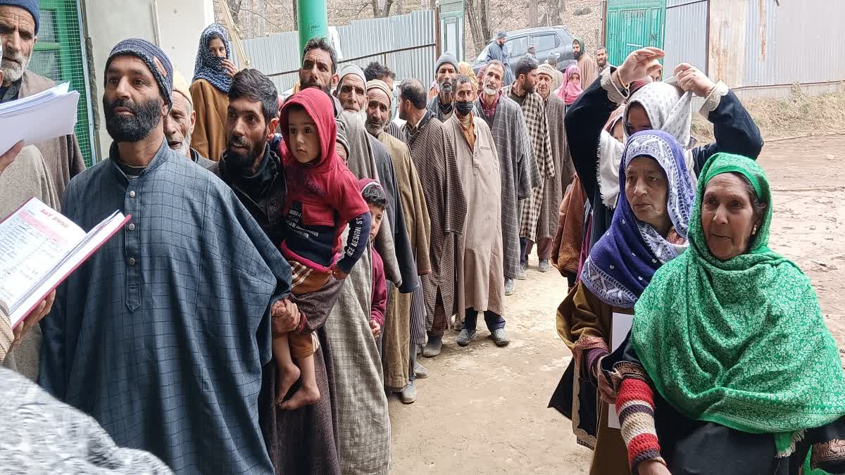 medical-camp-at-darul-uloom-gousia-drabgam-pulwama