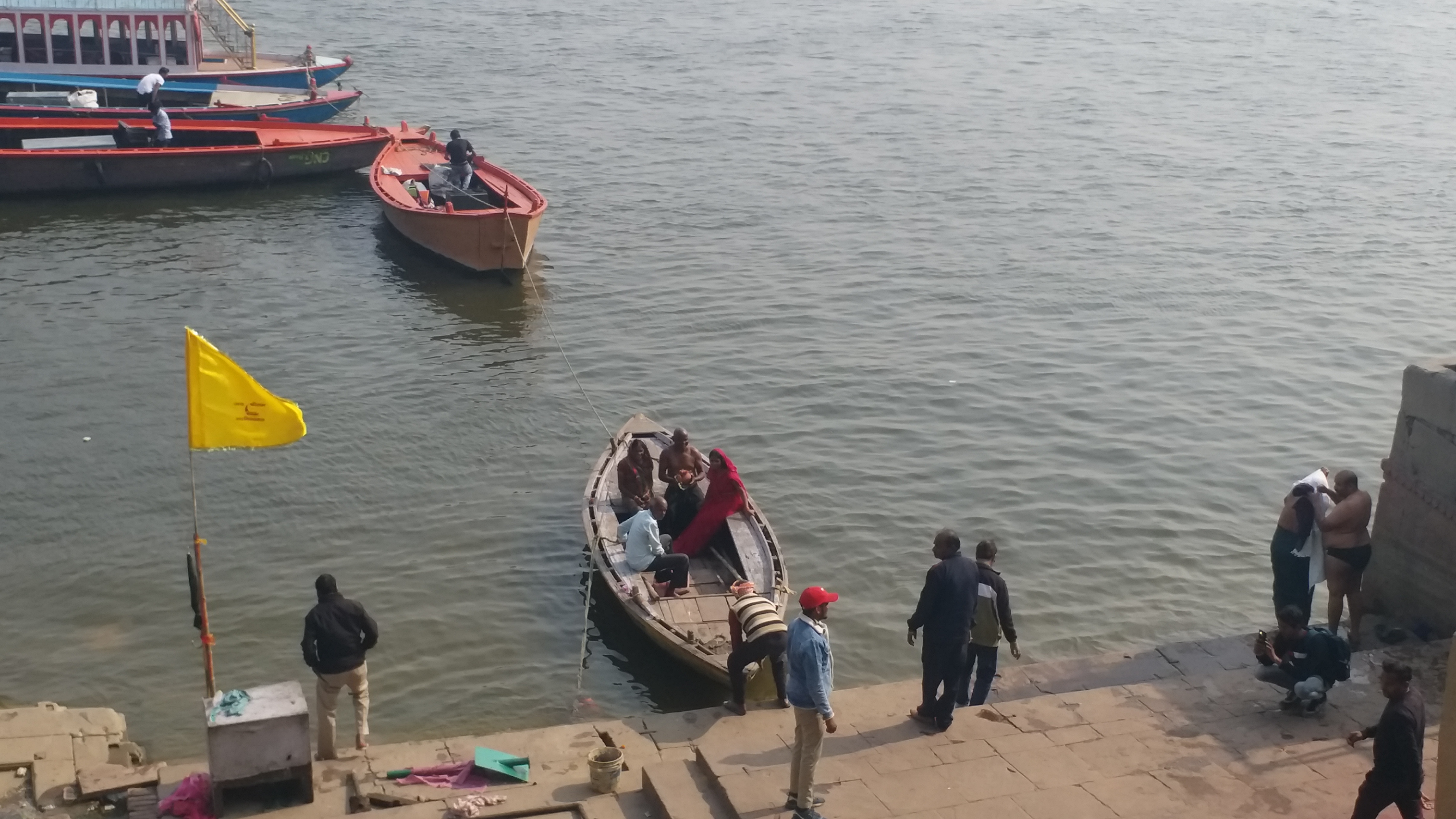 boating facility at selected ghats in Banaras 17 community jetties for security