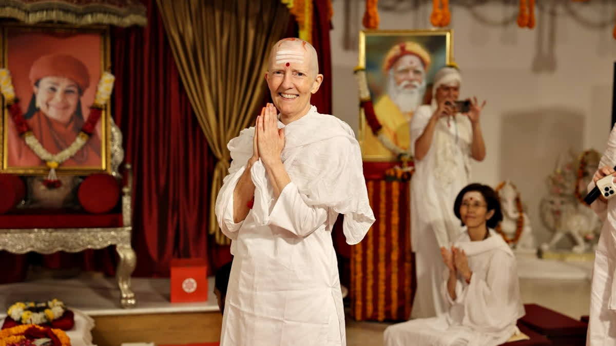 Anna Theresa Flore from Texas embraced Sanatan dharma and celibacy on Mahashivratri, dedicating her life to spreading Sanatan principles globally.