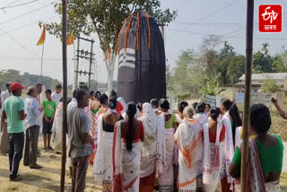 Maha Shivaratri ends with 25 feet high Shivalinga puja in Rangia