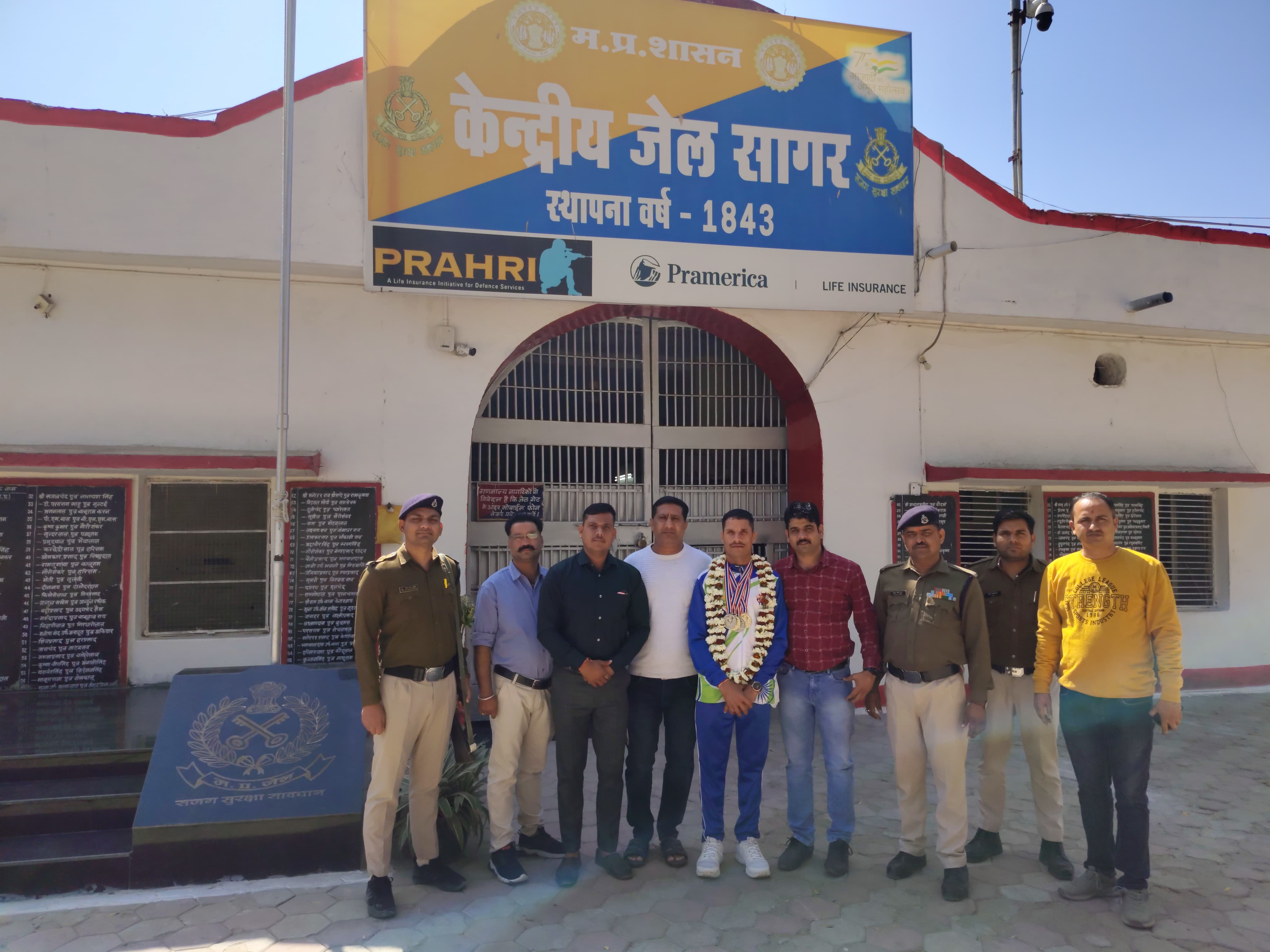 Jail guard Arvind Singh honored