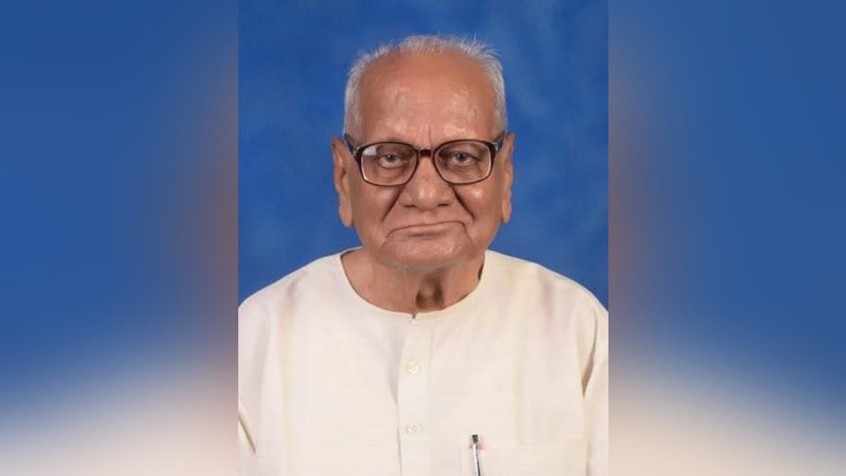 SENIOR LITERATURE GURULINGA KAPASE  GURULINGA KAPASE  KANNADA SAHITYA AKADEMI  DHARWAD