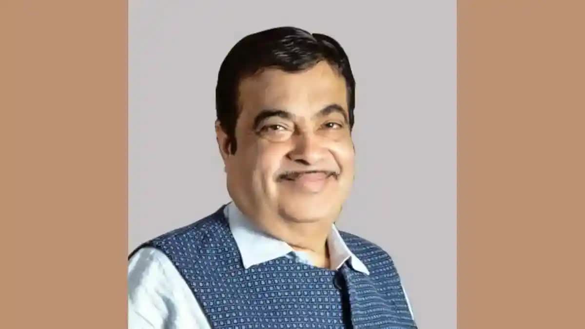 Maharashtra: Nitin Gadkari holds roadshow in Nagpur before filing his nomination