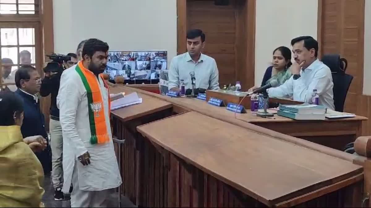 Vivek Bunty Sahu filed nomination