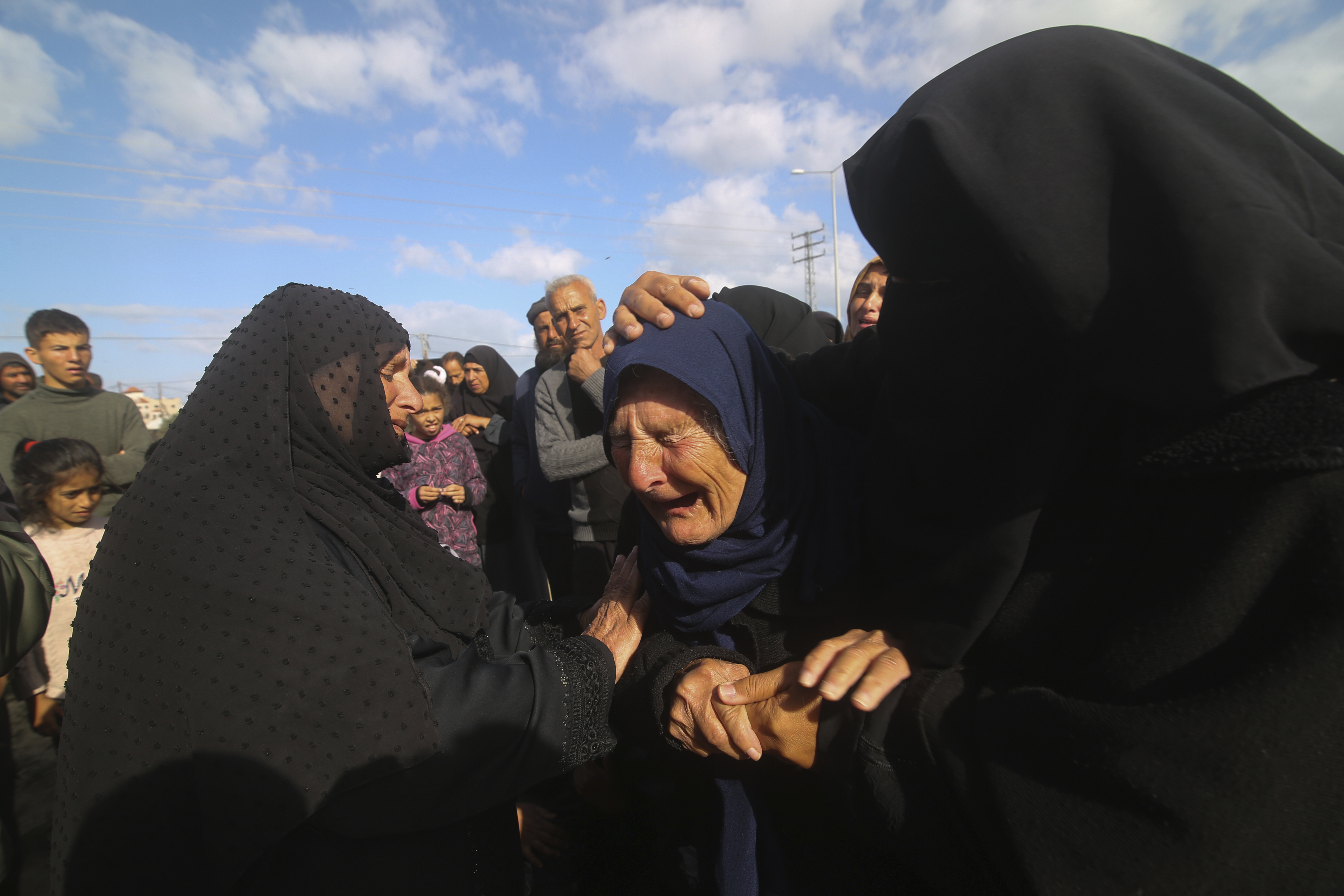 رمضان میں غزہ لہو لہو، اسرائیلی جارحیت تھمنے کا نام نہیں لے رہی۔۔۔۔ (Photo: AP)