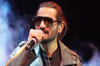 singer Yasser Desai