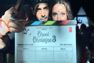 Kartik Aaryan Shares Pic with Triptii Dimri from Bhool Bhulaiyaa 3 Sets as They Wrap up 1st Schedule