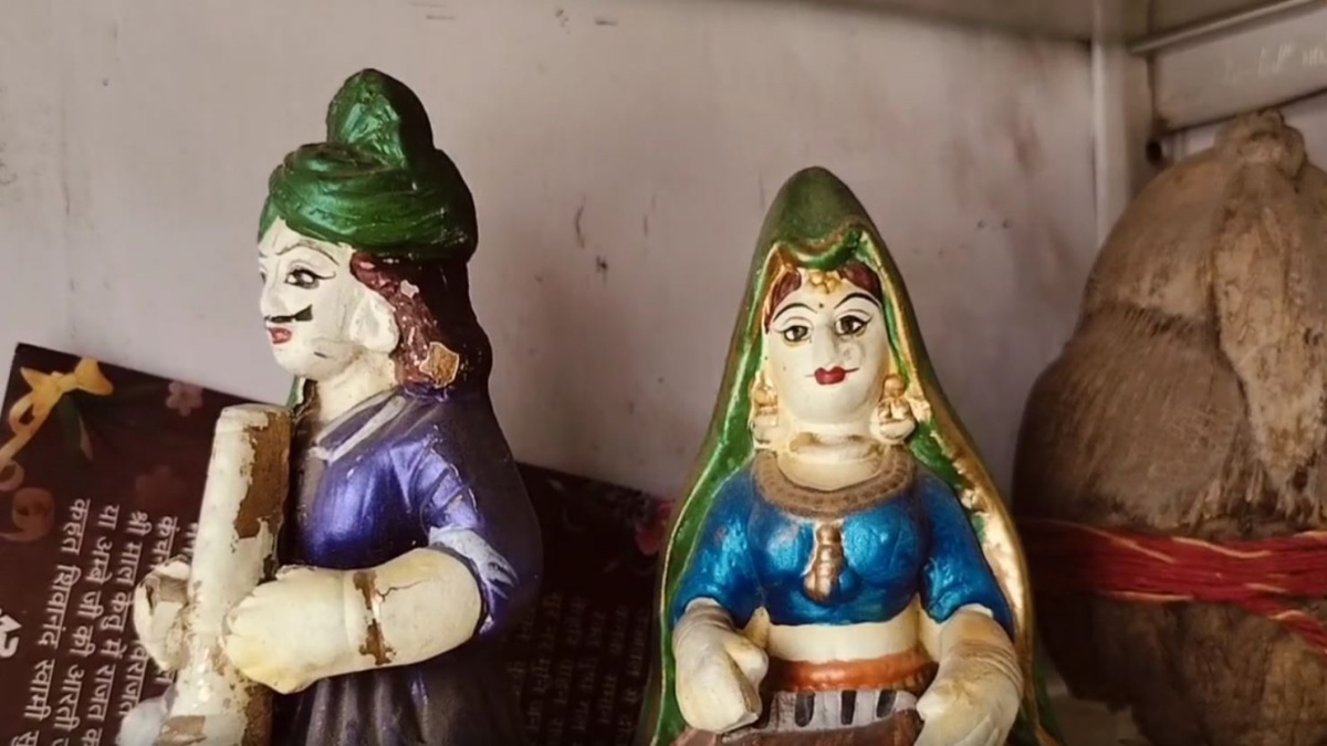 कई प्रकार की मूर्तियां बनाते हैं राजेश थापा