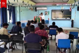यूपी में गरीब छात्रों के लिए निःशुल्क कोचिंग की व्यवस्था है.