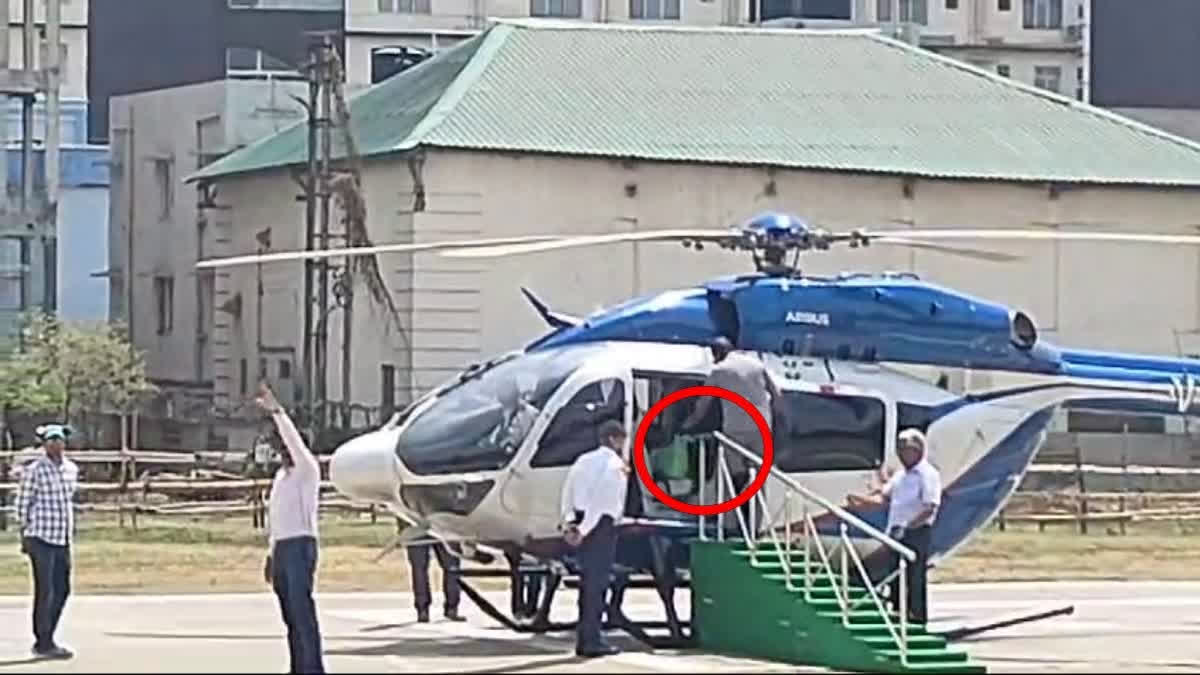 CM Mamata Injured While Boarding inside Helicopter in Bengal's Durgapur; Video Captured
