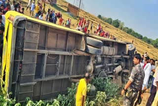 16 Children Injured After School Bus Overturns in Ranchi