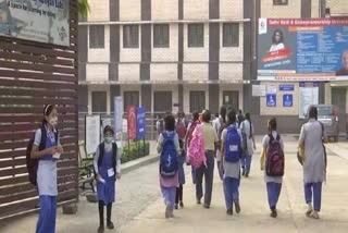 दिल्ली के सभी सरकारी स्कूलों में बनेंगी नई एसएमसी