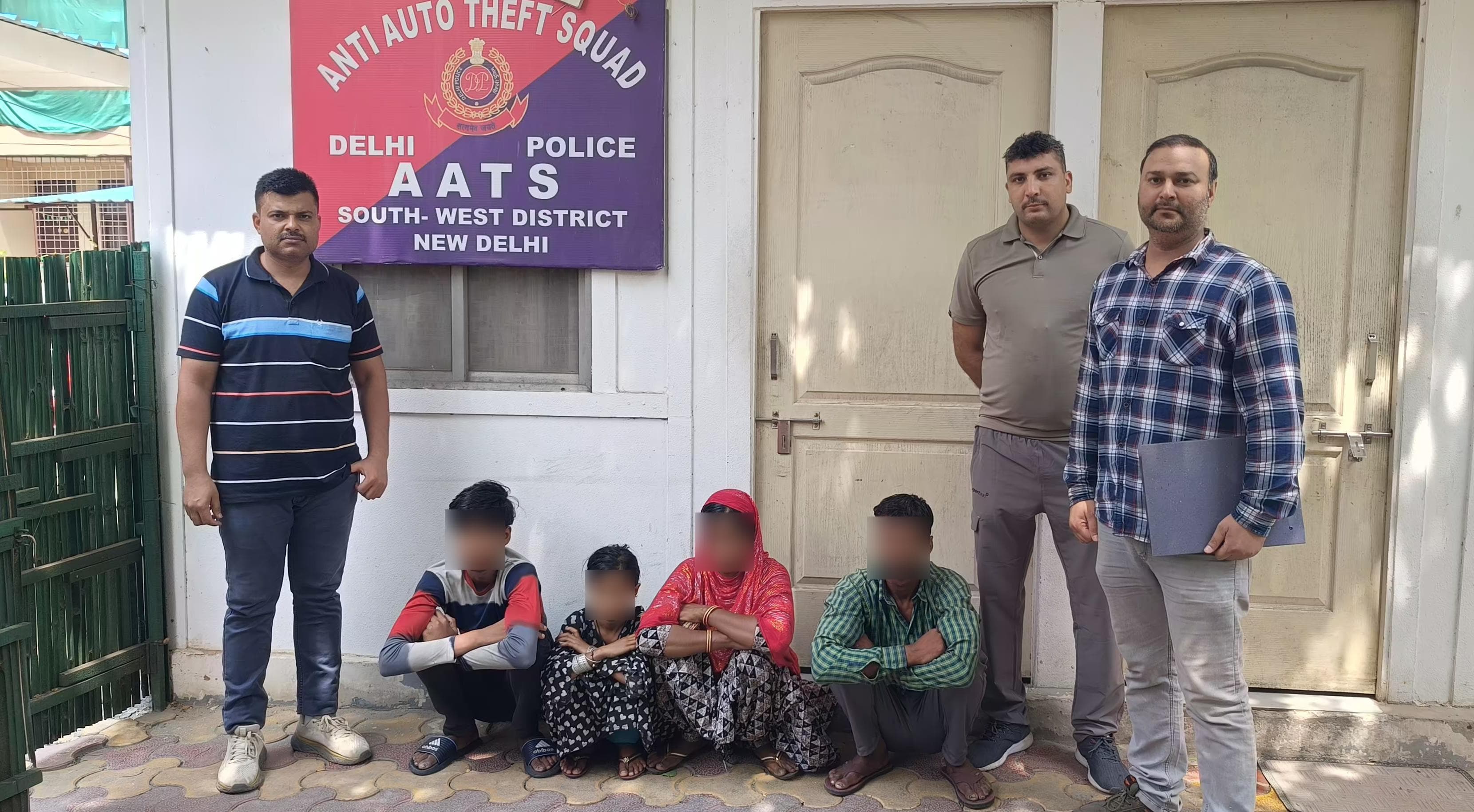 रहे चार बांग्लादेशी अवैध प्रवासी गिरफ्तार