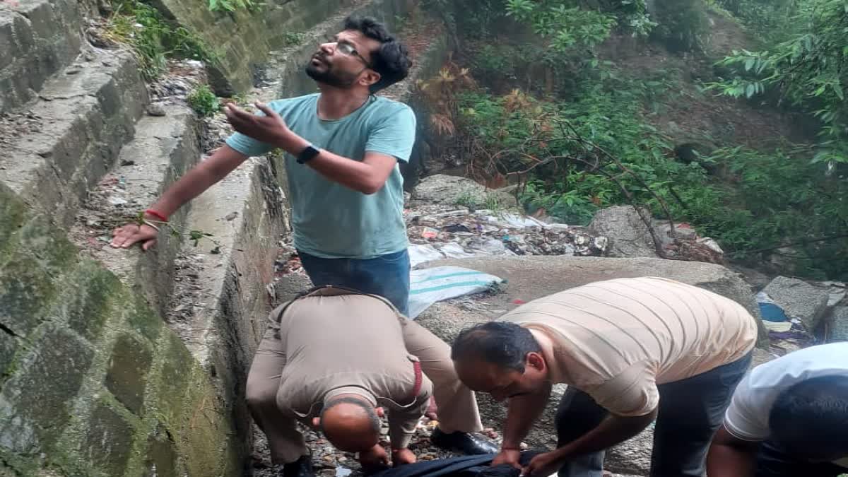 Elderly tourist dies after falling from cliff in Mandi.