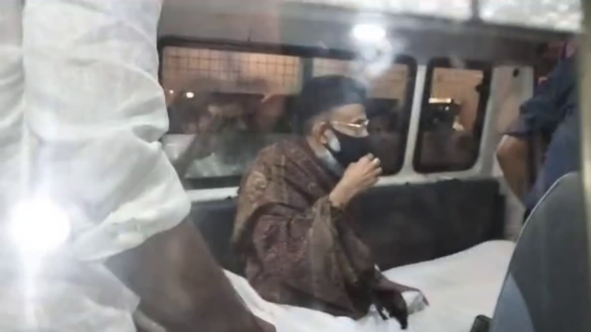 Etv Bharatabdul nazer madani  ill health condition  madani  admitted to hospital  madani updation  ernakulam  മദനി  കൊച്ചിയിലെ ആശുപത്രി  മദനിയുടെ നിലവിലെ ആരോഗ്യ സ്ഥിതി  കര്‍ണാടക  എറണാകുളം ഏറ്റവും പുതിയ വാര്‍ത്ത  ഇന്നത്തെ പ്രധാന വാര്‍ത്ത