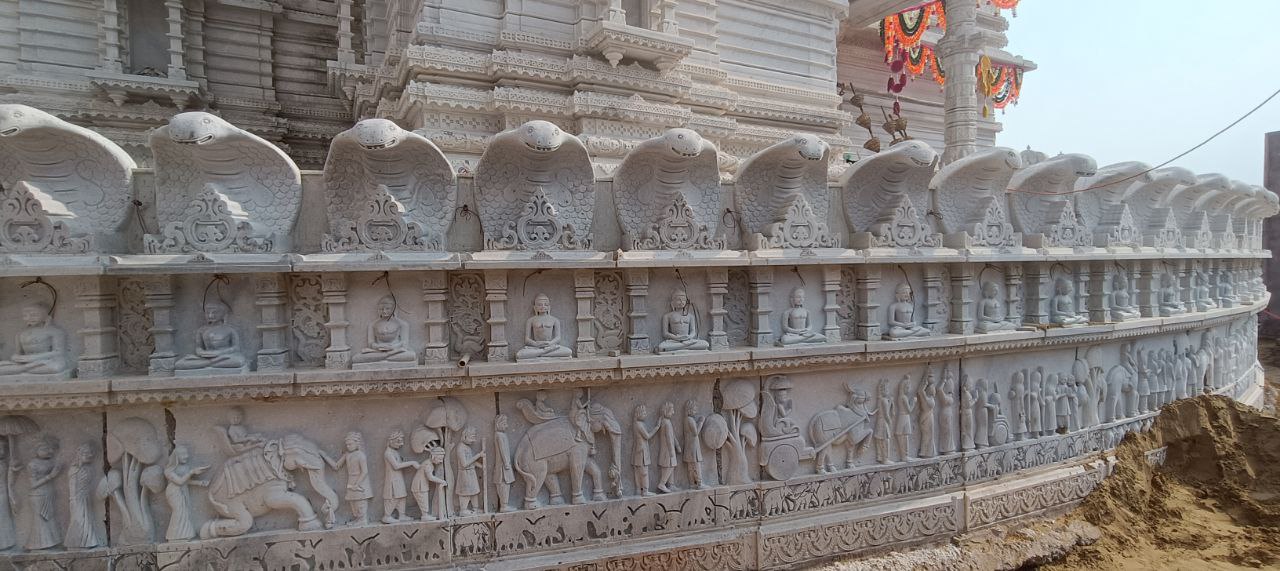 Gangeshwar Parshvanath Temple