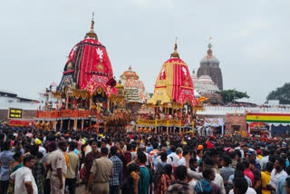 Lakhs Pull Chariots, Lord Jagannath Remains Midway, Balabhadra & Devi Subhadra Reach Gundic