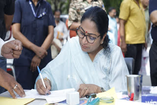 दिल्ली सीएम रेखा गुप्ता