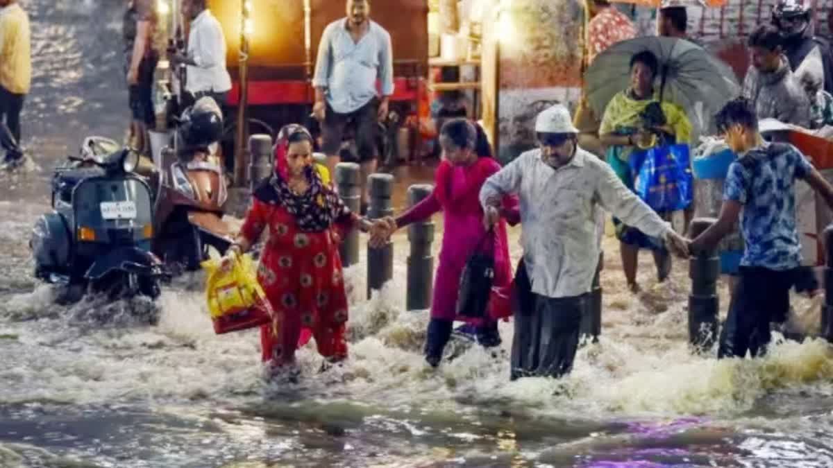 தெலங்கானாவை வச்சு செய்யும் மழை - மழை பாதிப்புகளின் முழு விபரம்!