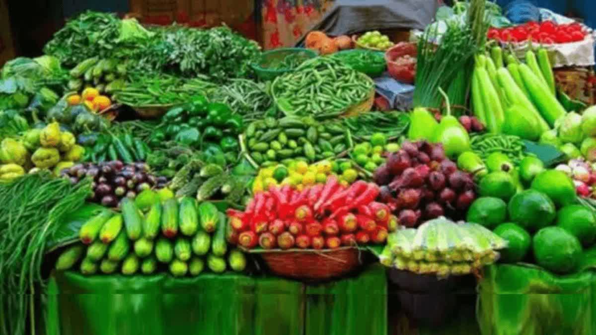 सब्जियों और फलों के दाम में दोगुने का इजाफा