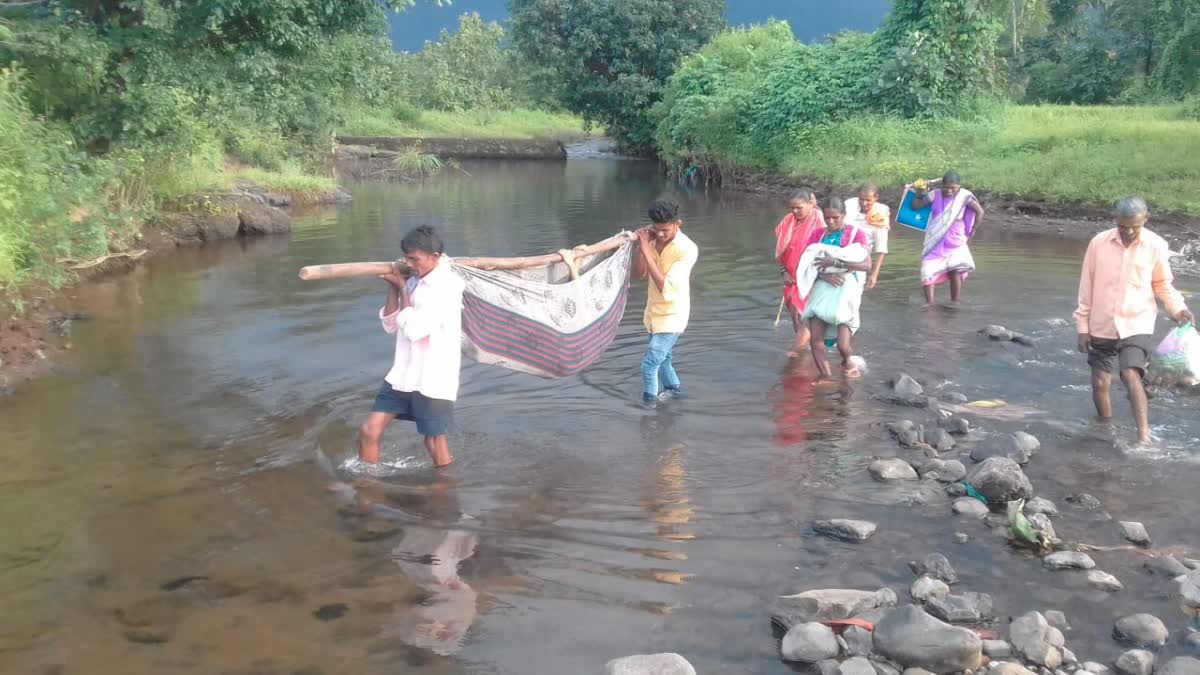 In Maharashtra CM Shinde's district the life of the villagers is unbearable