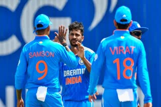 West Indies vs India 1st ODI  West Indies team all out for 114 runs  West Indies team all out  West Indies vs India ODI series  ಜಡೇಜಾ ದಾಳಿಗೆ ತತ್ತರಿಸಿದ ವೆಸ್ಟ್ ಇಂಡೀಸ್  ಭಾರತಕ್ಕೆ 115 ರನ್‌ಗಳ ಗುರಿ  ಭಾರತ ಮತ್ತು ವೆಸ್ಟ್ ಇಂಡೀಸ್  ವೆಸ್ಟ್​ ಇಂಡೀಸ್​ ತಂಡ ತತ್ತರ  ODI ಸರಣಿಯ ಮೊದಲ ಪಂದ್ಯ  ಇಂಡೀಸ್ ತಂಡವು ಕೇವಲ 114 ರನ್ ಗಳಿಸಿ ಆಲೌಟ್  ಟಾಸ್​ ಗೆದ್ದ ಭಾರತ ಬೌಲಿಂಗ್​ ಆಯ್ಕೆ